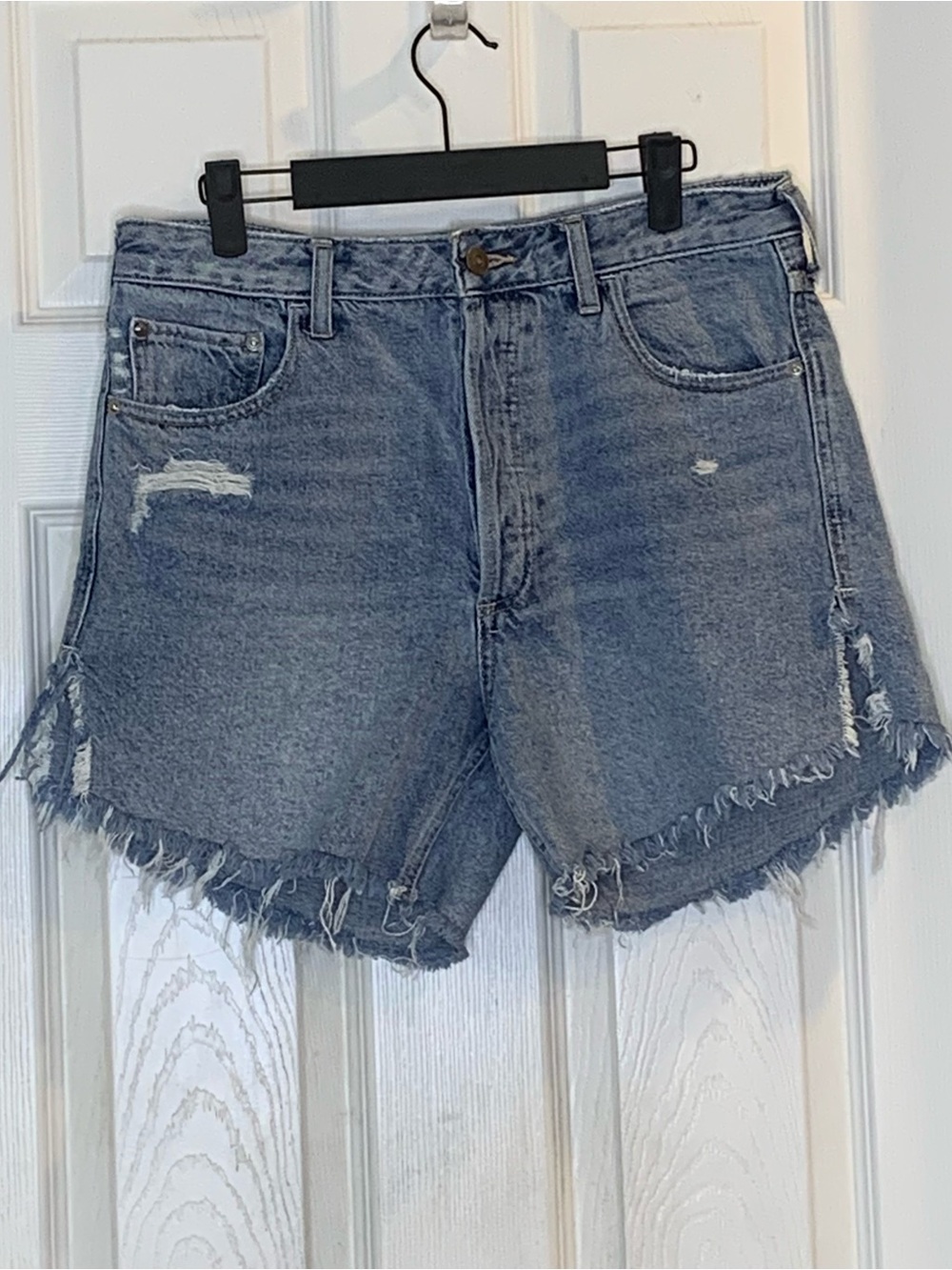 Free People We The Free High Rise Distressed Shorts Size 28